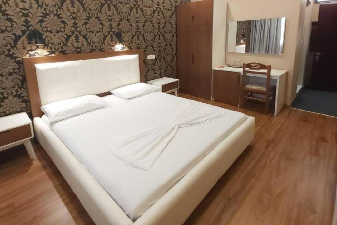 Hotel Kocibelli Pool & Spa Korce Exterior foto