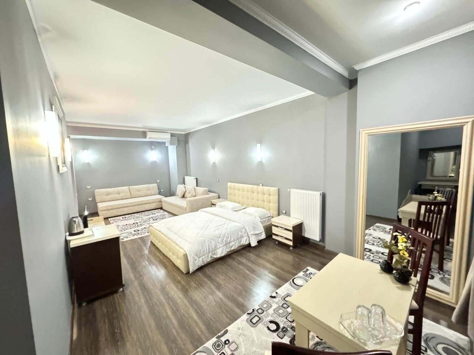 Hotel Kocibelli Pool & Spa Korce Exterior foto